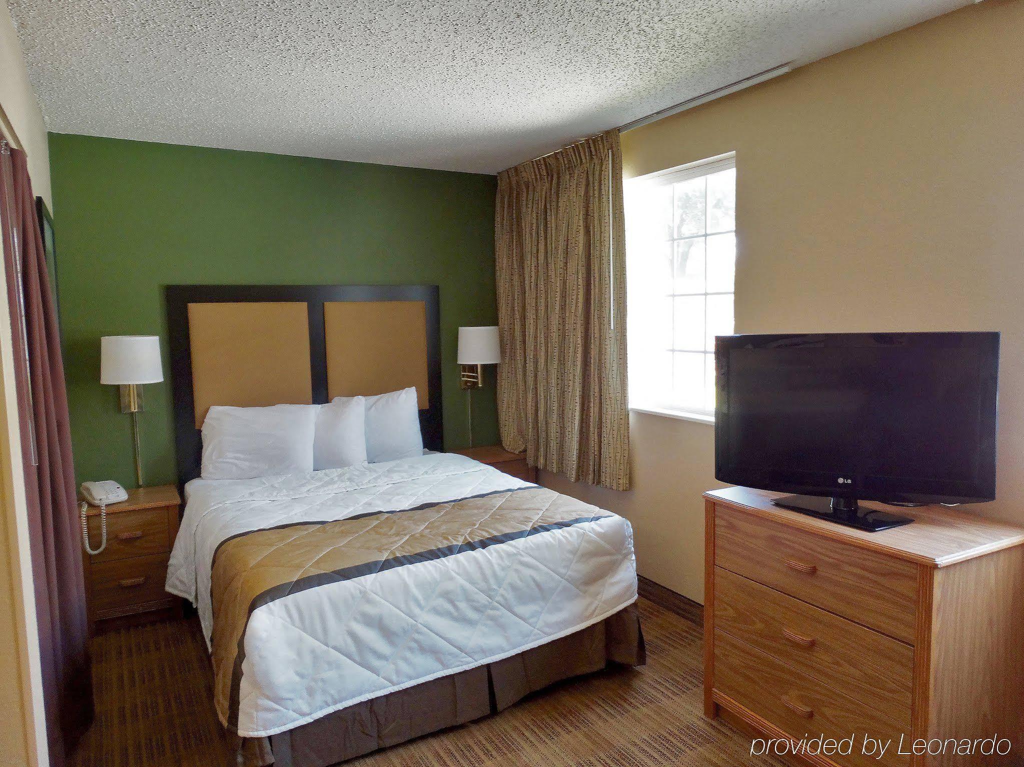 Mainstay Suites Raleigh North Zewnętrze zdjęcie