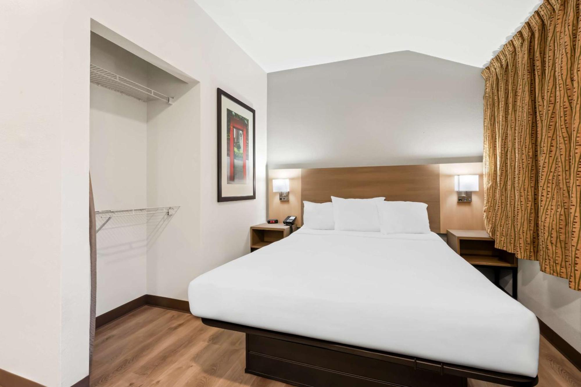 Mainstay Suites Raleigh North Zewnętrze zdjęcie